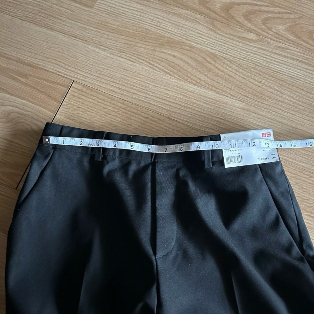 NWT Uniqlo Black Pleated Trousers Dress Pants Women’s Medium (fits like a 2-4) - Picture 6 of 9
